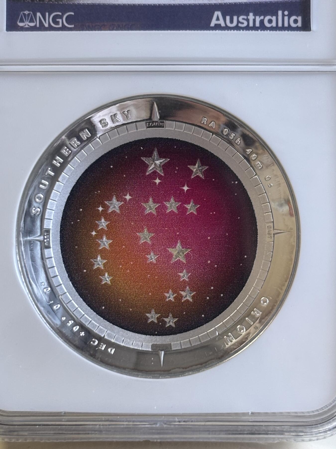 第186期拍卖 澳大利亚2014年南天星空系列3猎户座凹凸纪念1盎司彩色银币NGC-PF69，999银，发行10000枚