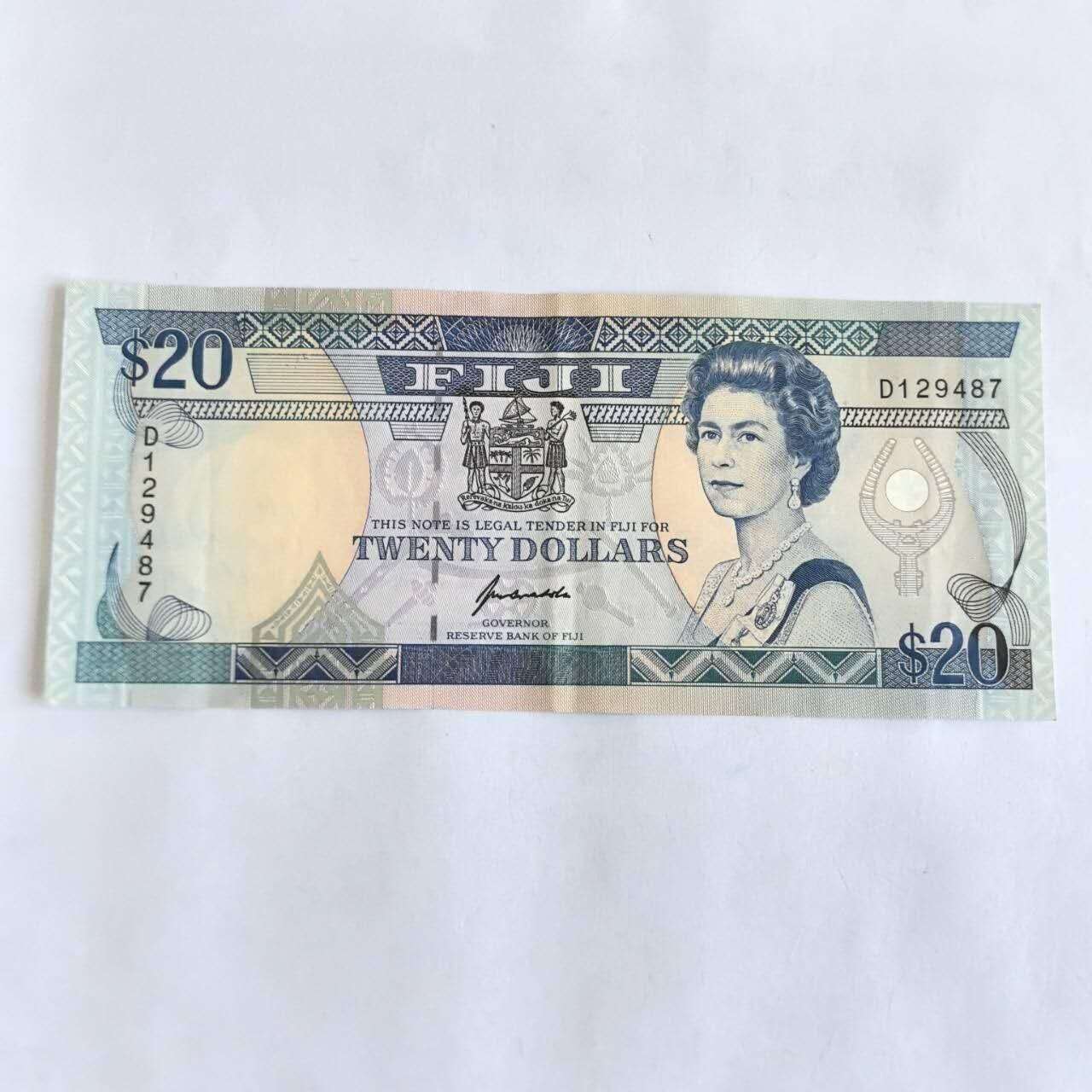 各国外币第106期 无佣金 斐济20元尾87（签名1）