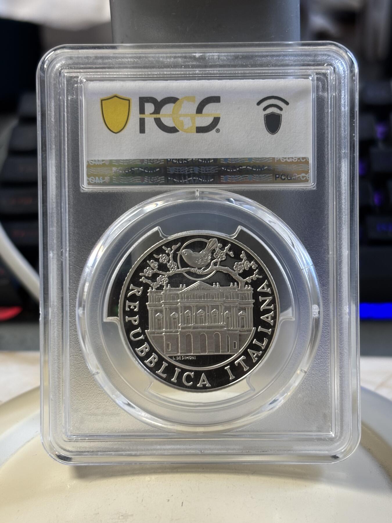 第186期拍卖 获奖币意大利2004年精制纪念银币歌剧蝴蝶夫人PCGS-PR68，18克，925银，