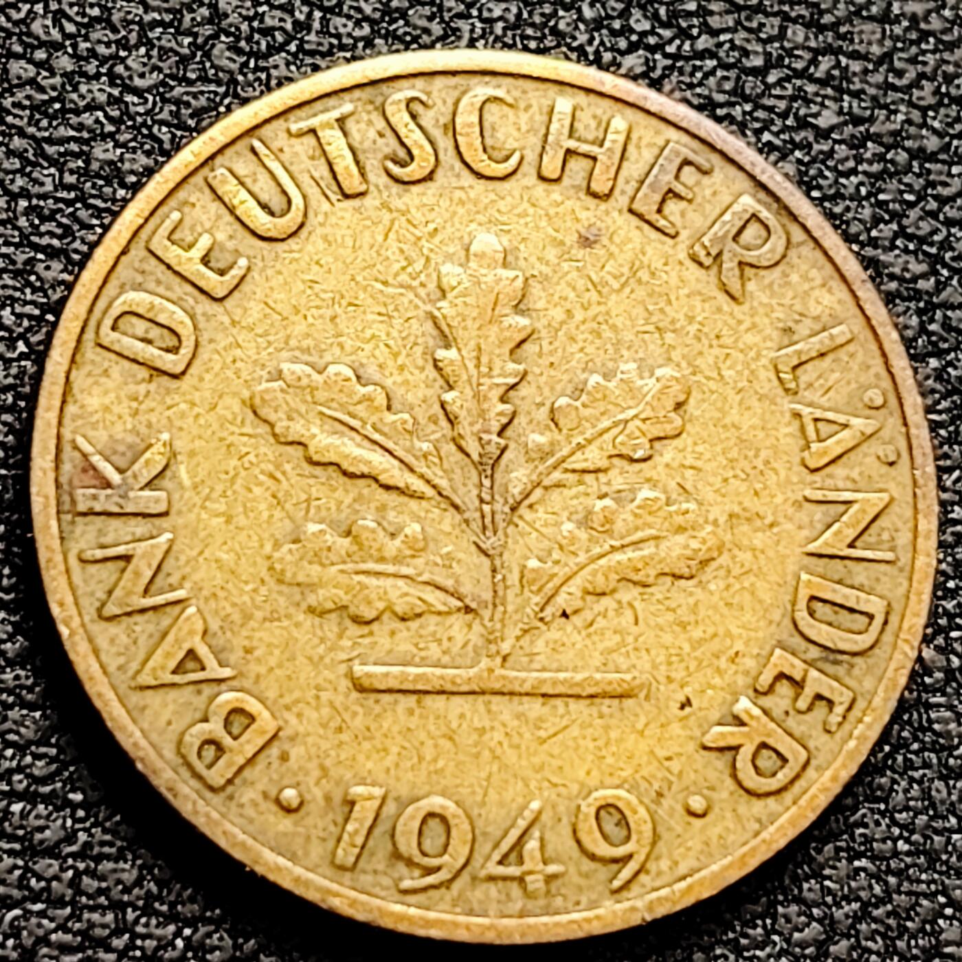 泉币菌-第160场-新年第三场 精品福利场 1949年 西德 10发芬尼硬币