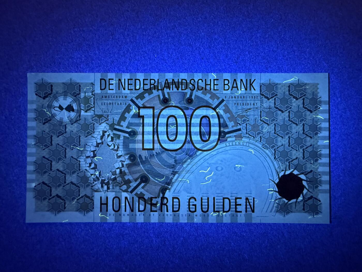 《艾美收藏》第227期-1.3周六外币黄金场-马年首拍 荷兰100盾 UNC 1992年 齿轮版 有一处荧光点