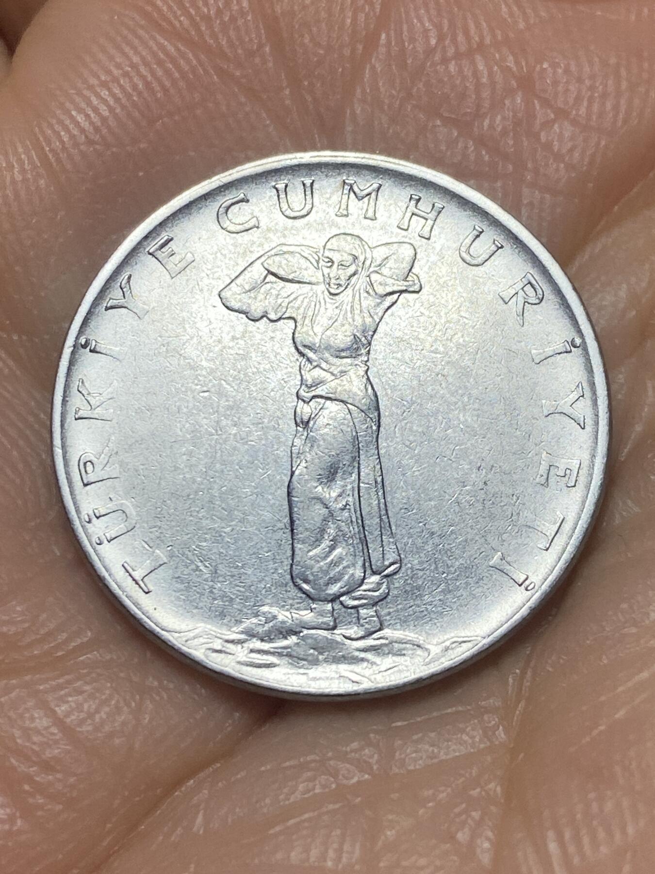 2026年第三场(总第一百七十二场）外国好品散币场(免佣金) 土耳其🇹🇷1960年25库鲁什(第五套第二版，脚下山石崎岖，首发年)