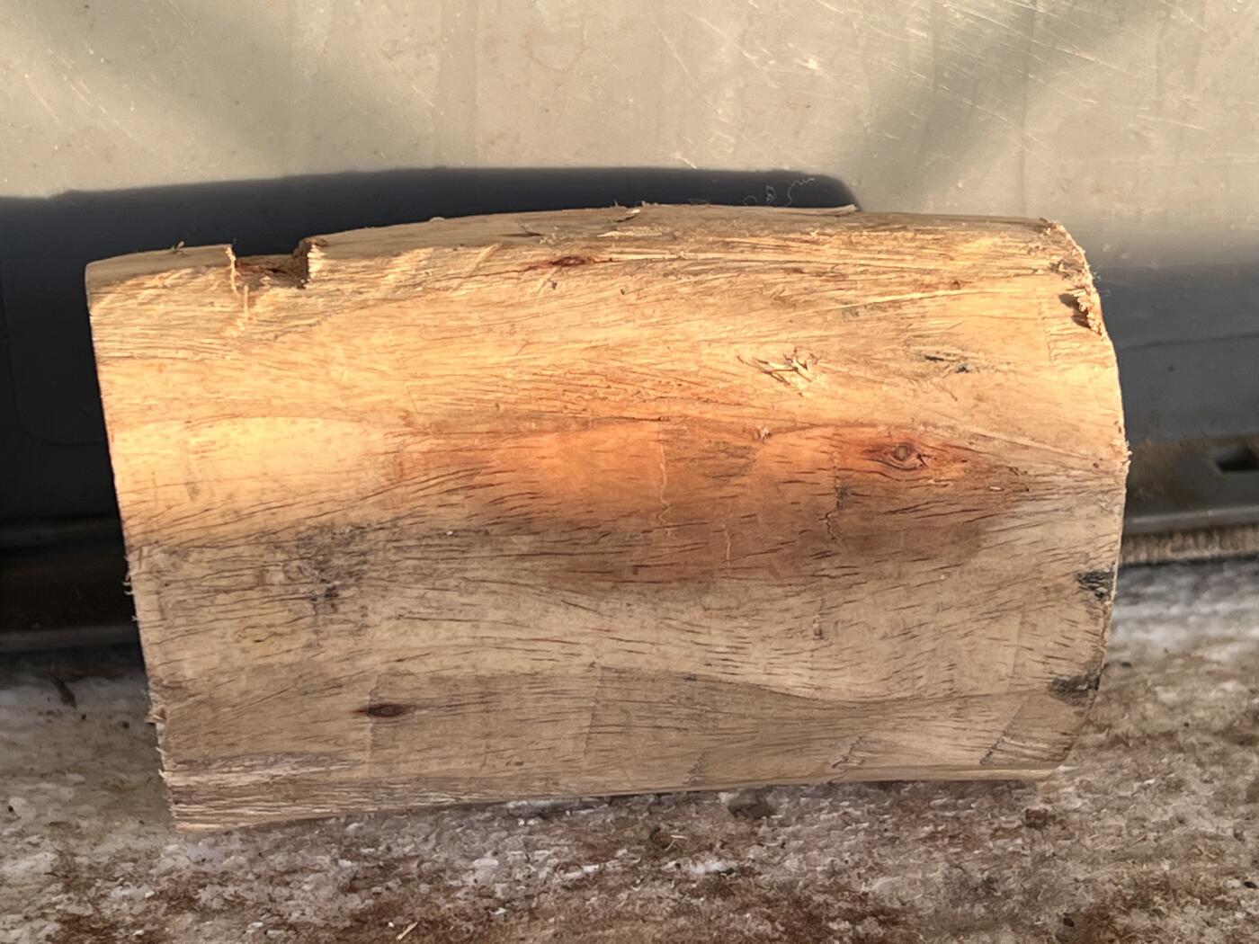 零元拍：  NO56-2 海南黄花梨原料。尺寸约105/50/50MM