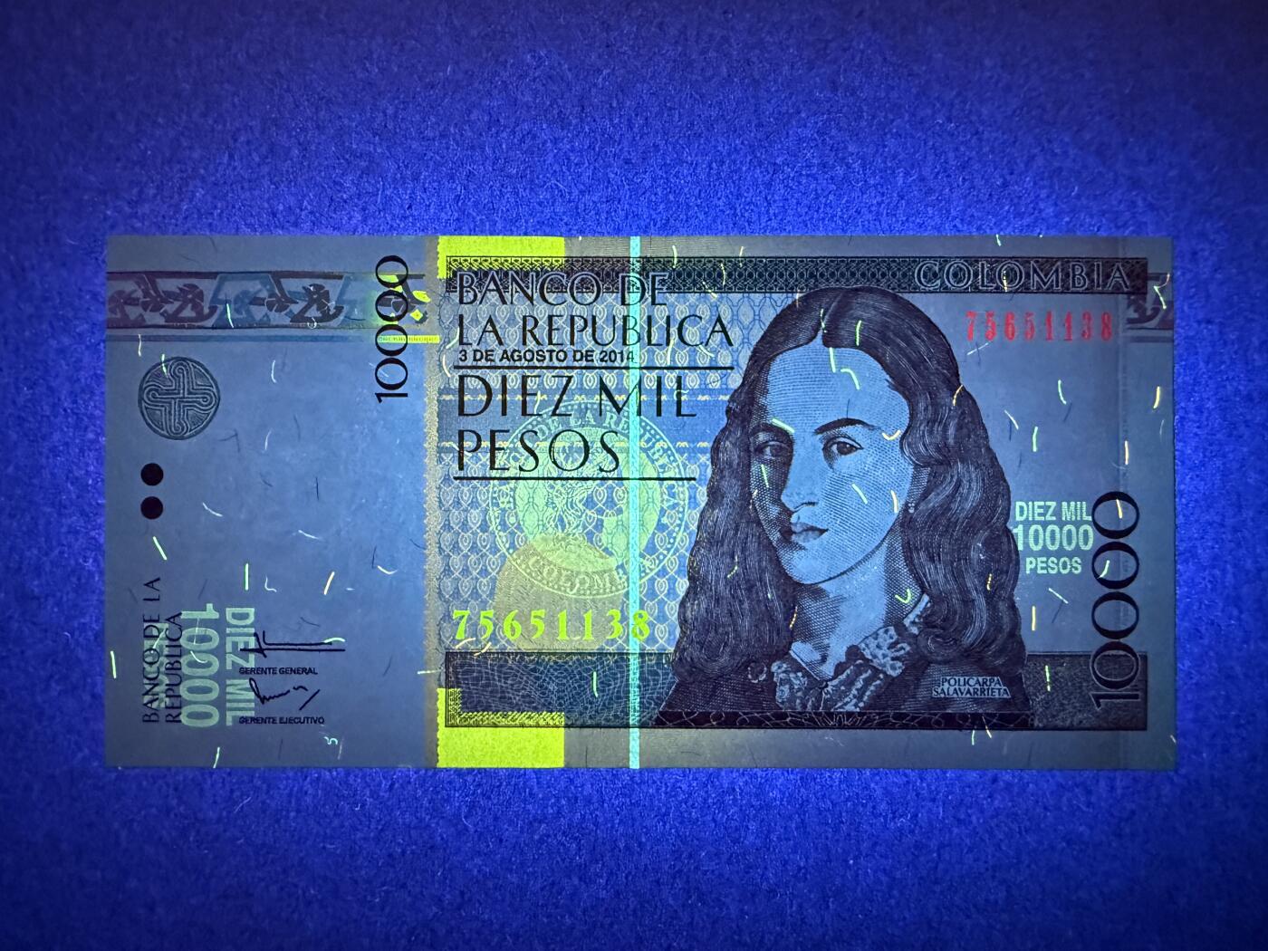 《艾美收藏》第227期-1.3周六外币黄金场-马年首拍 哥伦比亚10000比索 UNC 2014年 无4尾8