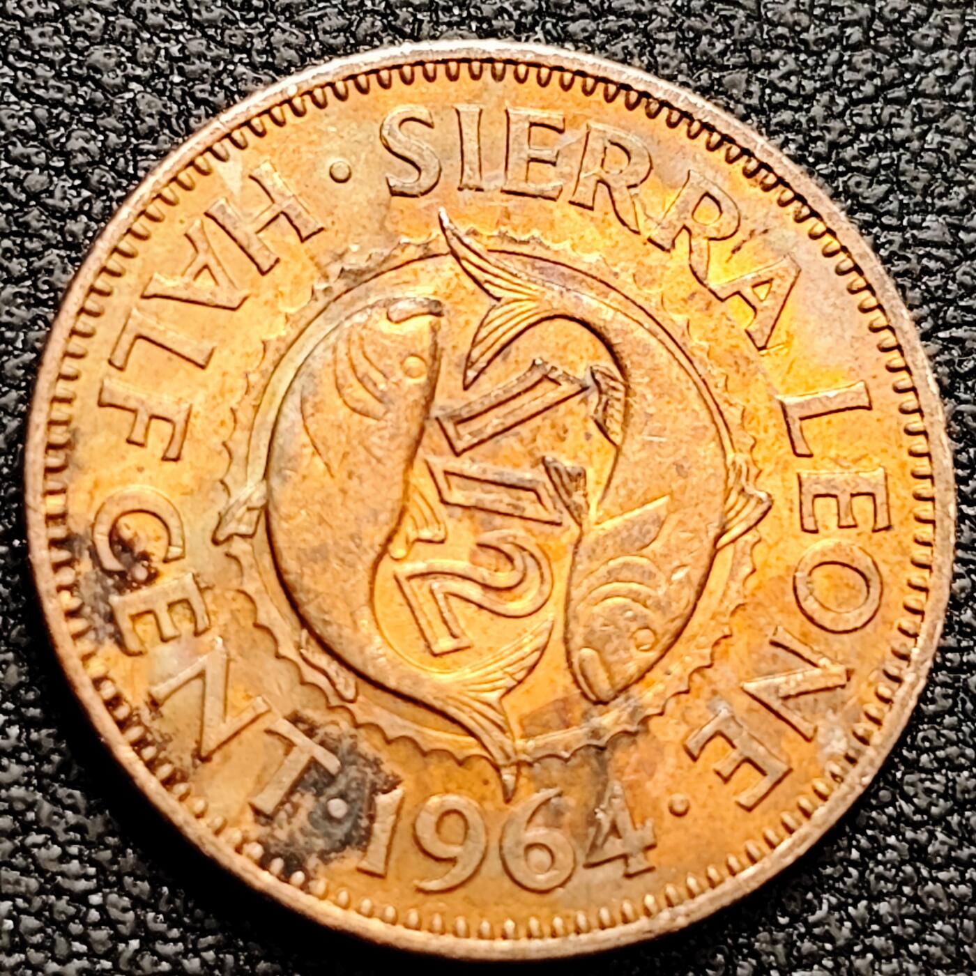 泉币菌-第160场-新年第三场 精品福利场 原铜光美品 双鱼 1964年塞拉利昂1/2分半分青铜硬币 米尔顿爵士 20.3MM