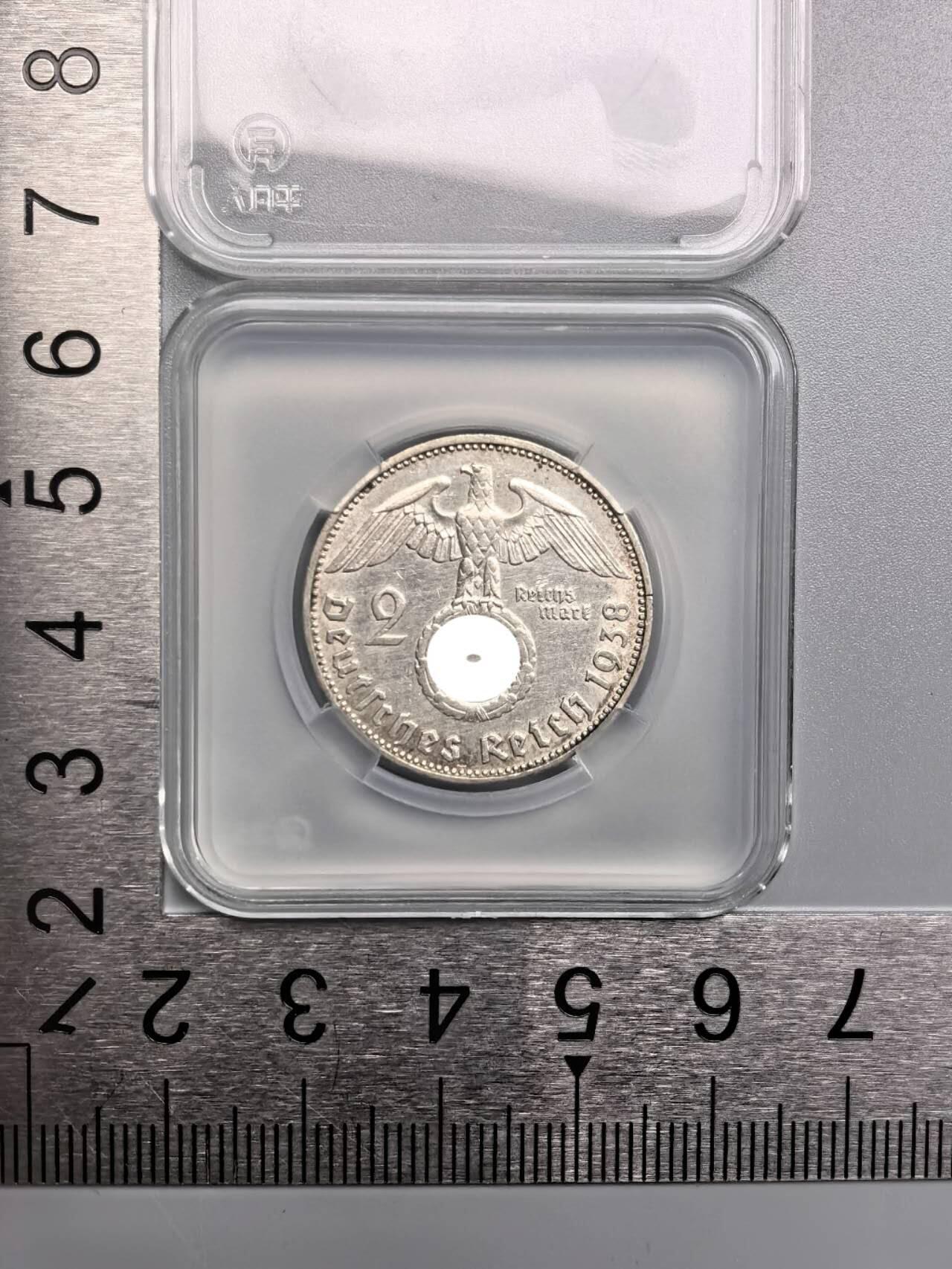 小驴勋章奖章收藏1月2日周五晚六点拍卖（珍爱和平，收藏战争，铭记历史，勿忘国耻，忠党爱国。有偿代拍，送拍规则在简介最后，参拍须阅读规则后再参拍，关系到运费包装发货时效真假辨别等关键信息，拍卖时不再发原图，看大图店主微信码在拍卖店铺介绍里） 1938年2马克银币