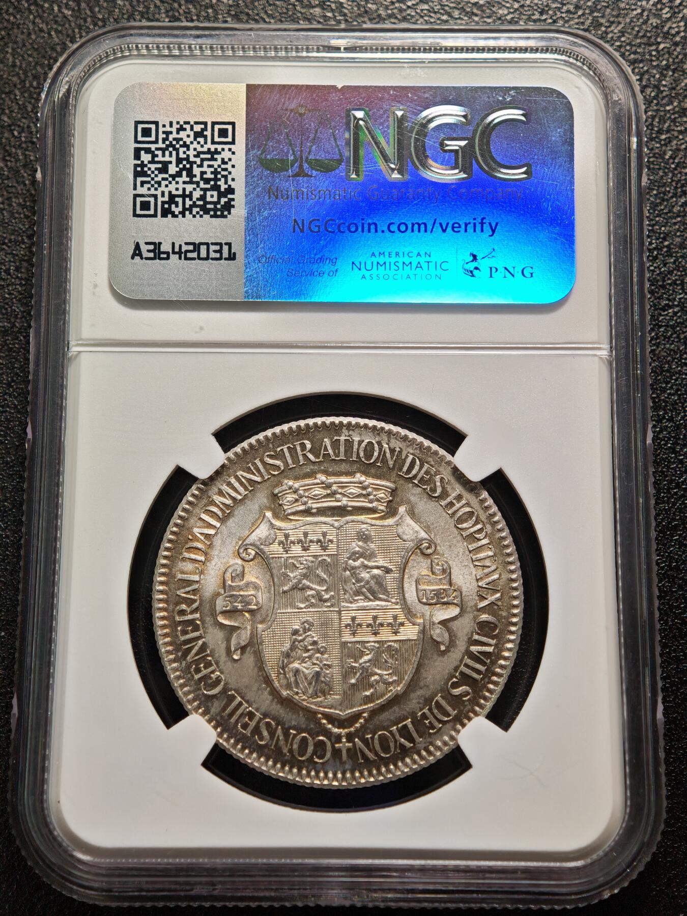 【德藏】世界币章拍卖第160期 19世纪 法国里昂市民医院圆形代用币银章 NGC MS65 环彩包浆