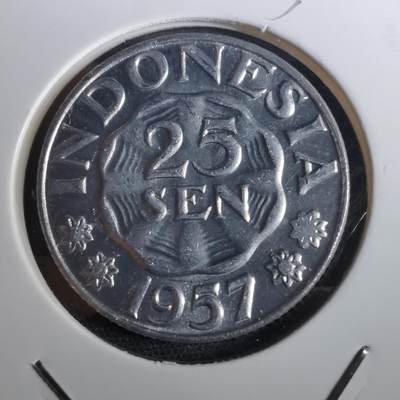 沼泽如烟--第950场 - 印度尼西亚1957年25分