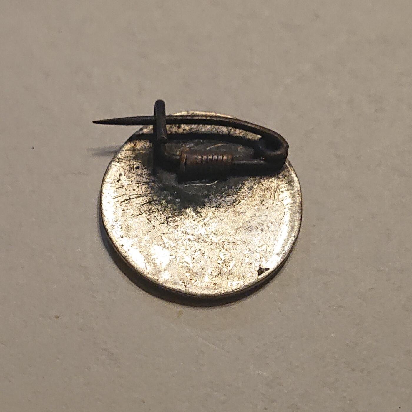 【第肆場】近代勋奖章徽章服饰杂项专场 抗战烽烟—铁甲劲旅—装甲二团证章