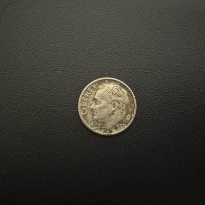 【铜匠收藏】★第135加场★客户代拍 银币场。不寄存，150包邮。不满150元，支付5元运费。《接受代拍 代送NGC评级》 - 美国1957年罗斯福10美分银币 2.5g 90%银