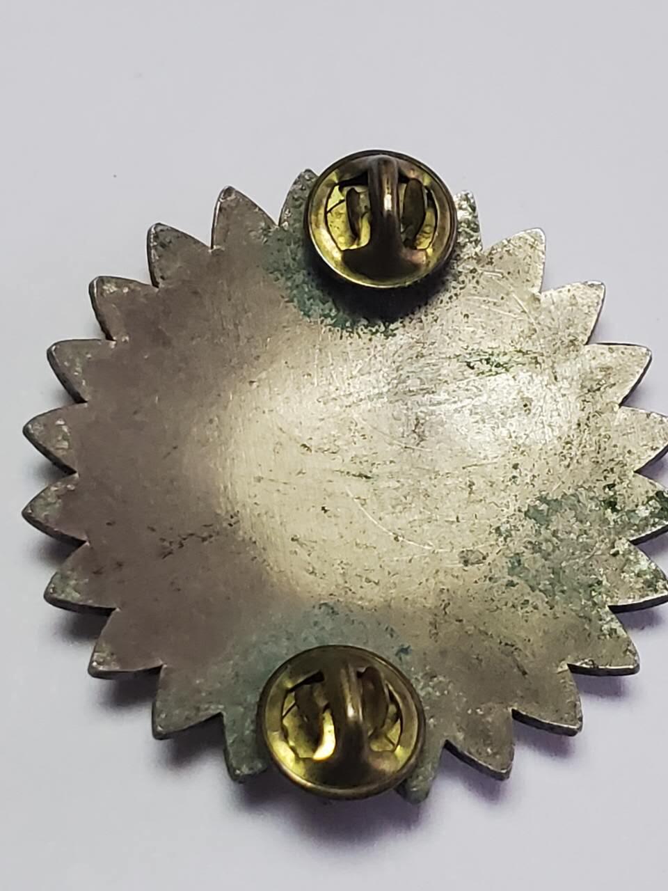 韵星假日拍卖第三十五期 -- Rimey Holidays Auction 34 美国陆军指挥参谋学院荣誉毕业证章 厚重白铜镀银 