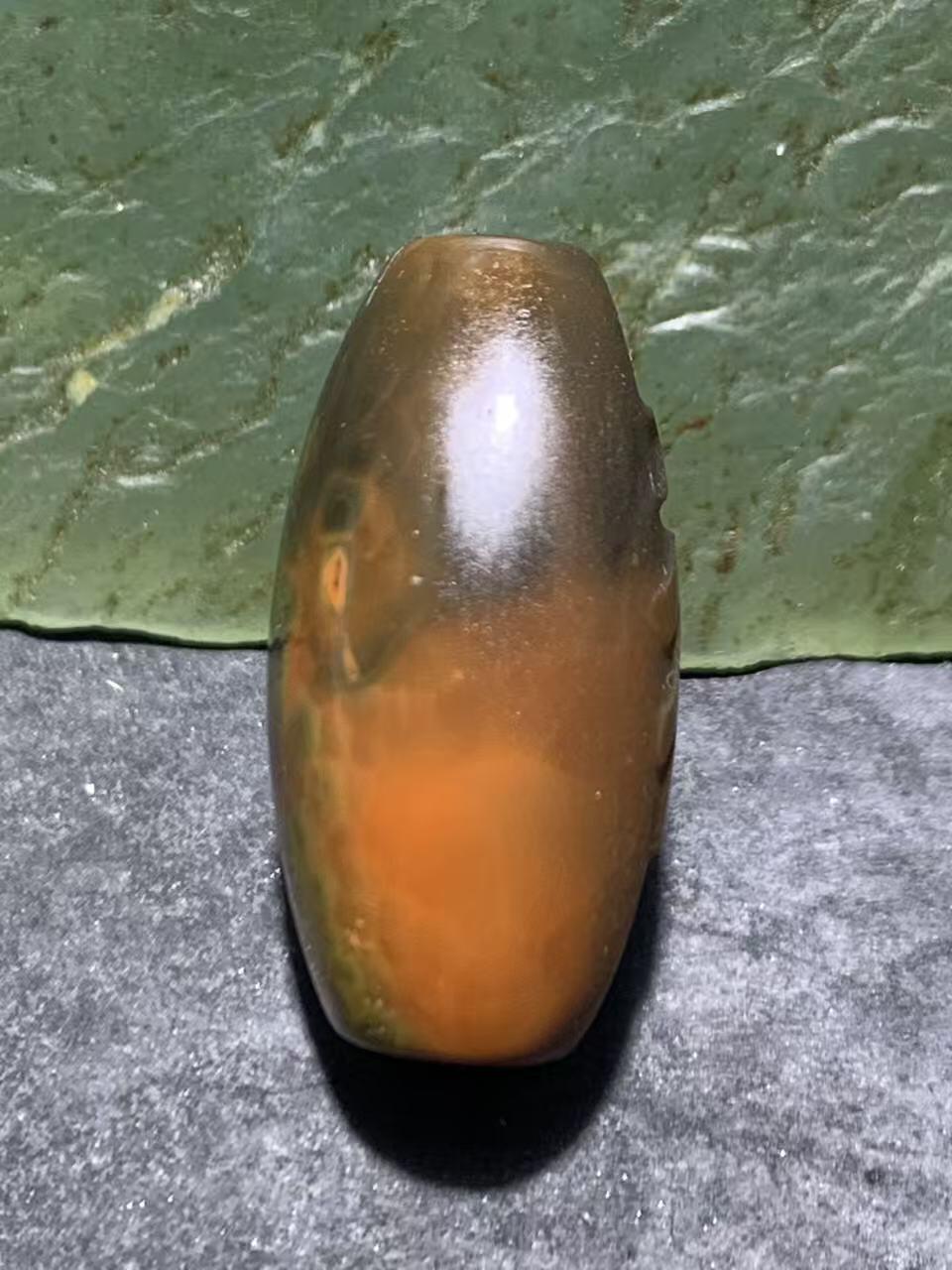 精美亚光风化纹战国红玛瑙手工雕刻禅字勒子一颗！