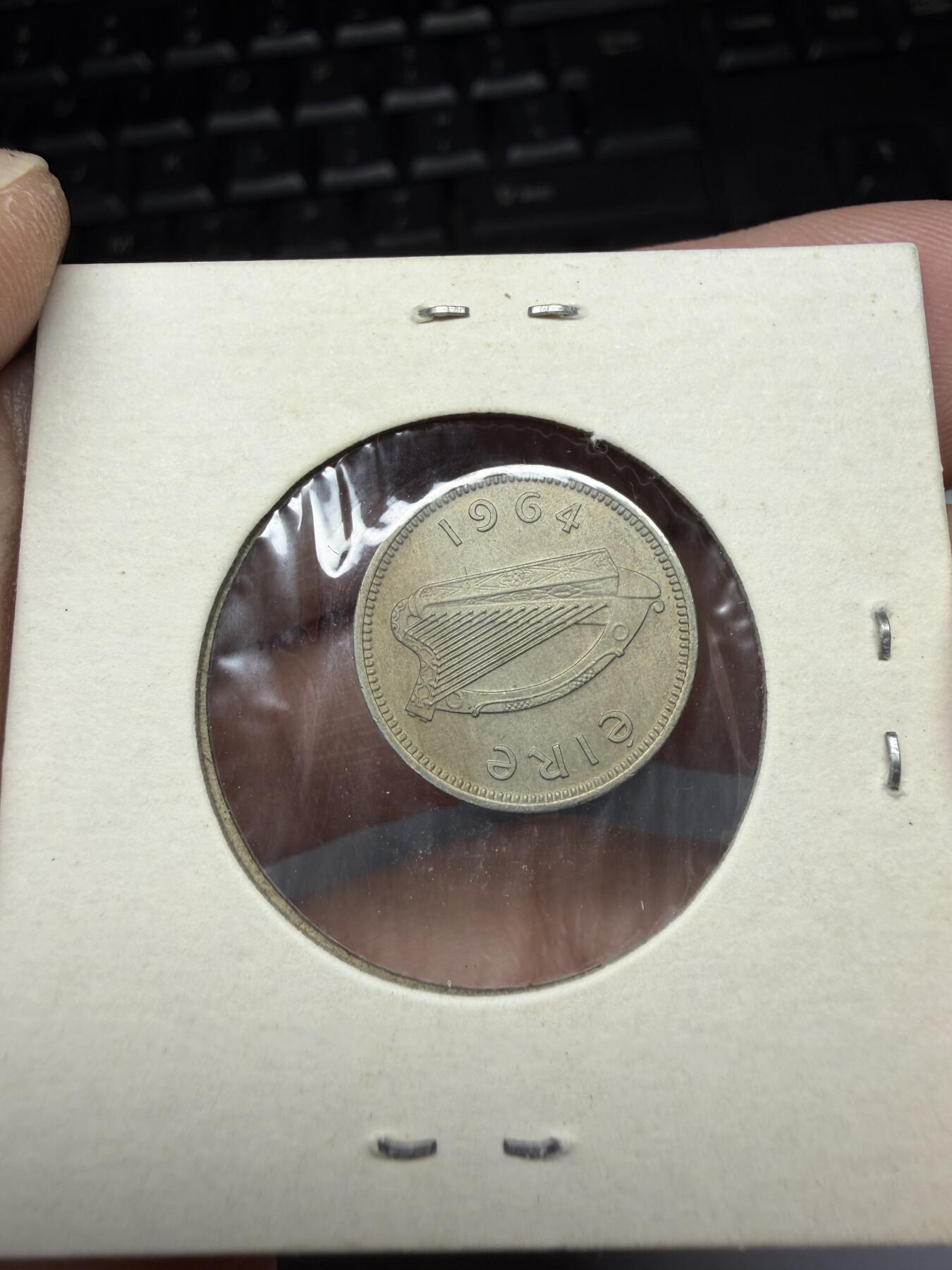 2025年集古藏今外币拍卖第十一期-第7场—（总第297拍），可以寄存60天，满160元包邮。 1964年爱尔兰3便士