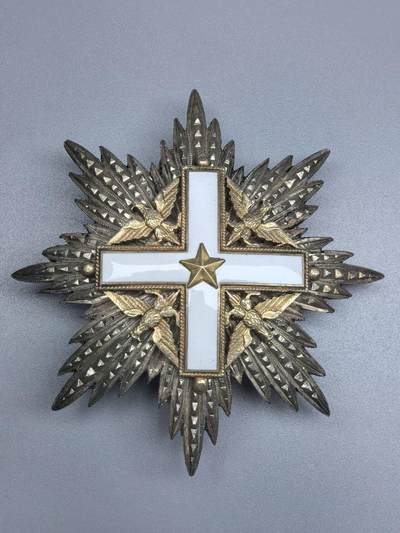 小驴勋章奖章收藏1月2日周五晚六点拍卖（珍爱和平，收藏战争，铭记历史，勿忘国耻，忠党爱国。有偿代拍，送拍规则在简介最后，参拍须阅读规则后再参拍，关系到运费包装发货时效真假辨别等关键信息，拍卖时不再发原图，看大图店主微信码在拍卖店铺介绍里） - 意大利共和国功绩勋章大军官级的星芒章，银质镀金珐琅