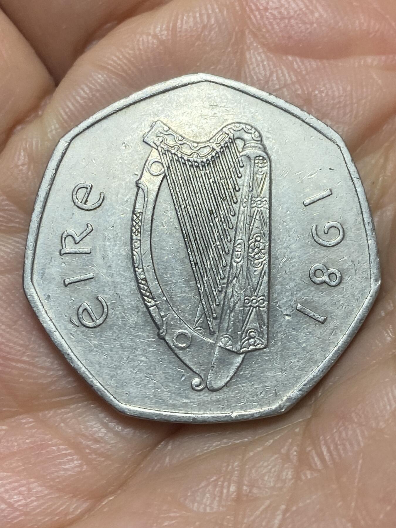 2026年第三场(总第一百七十二场）外国好品散币场(免佣金) 爱尔兰🇮🇪1981年50便士(共和国时期第二套)