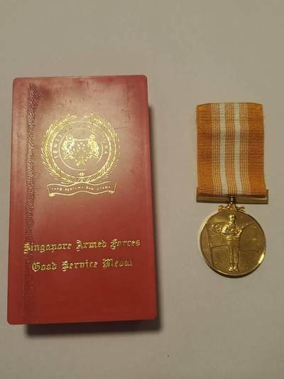 韵星假日拍卖第三十五期 -- Rimey Holidays Auction 34 - 新加坡共和国新加坡武装力量良好服务奖章带原盒 铜镀金 稀少 