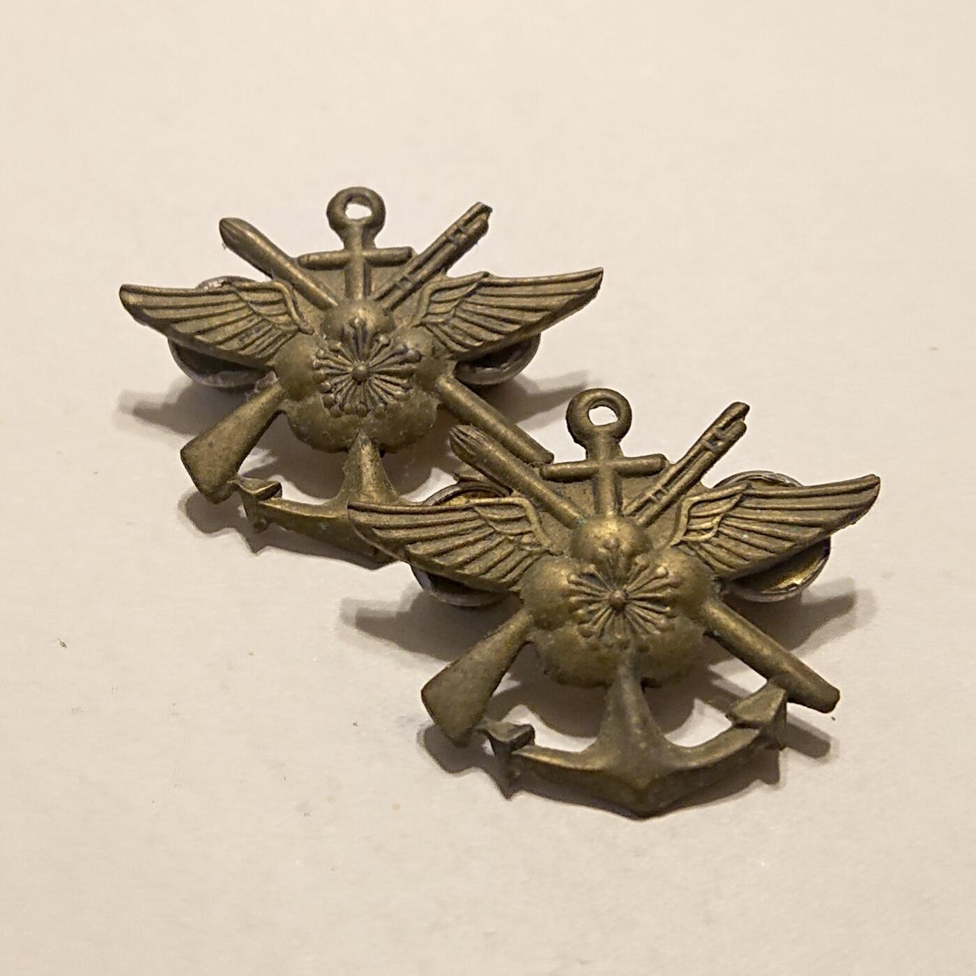 【第肆場】近代勋奖章徽章服饰杂项专场 民国兵科铜质领章