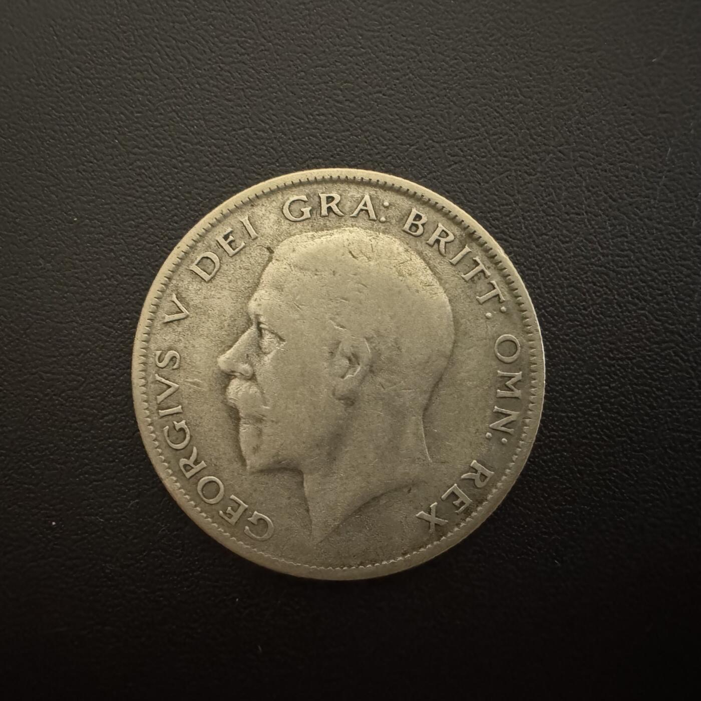 【铜匠收藏】★第135加场★客户代拍 银币场。不寄存，150包邮。不满150元，支付5元运费。《接受代拍 代送NGC评级》 英国1929年乔五半克朗银币 14.14g 50%银