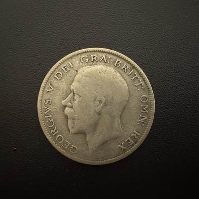 【铜匠收藏】★第135加场★客户代拍 银币场。不寄存，150包邮。不满150元，支付5元运费。《接受代拍 代送NGC评级》 - 英国1929年乔五半克朗银币 14.14g 50%银