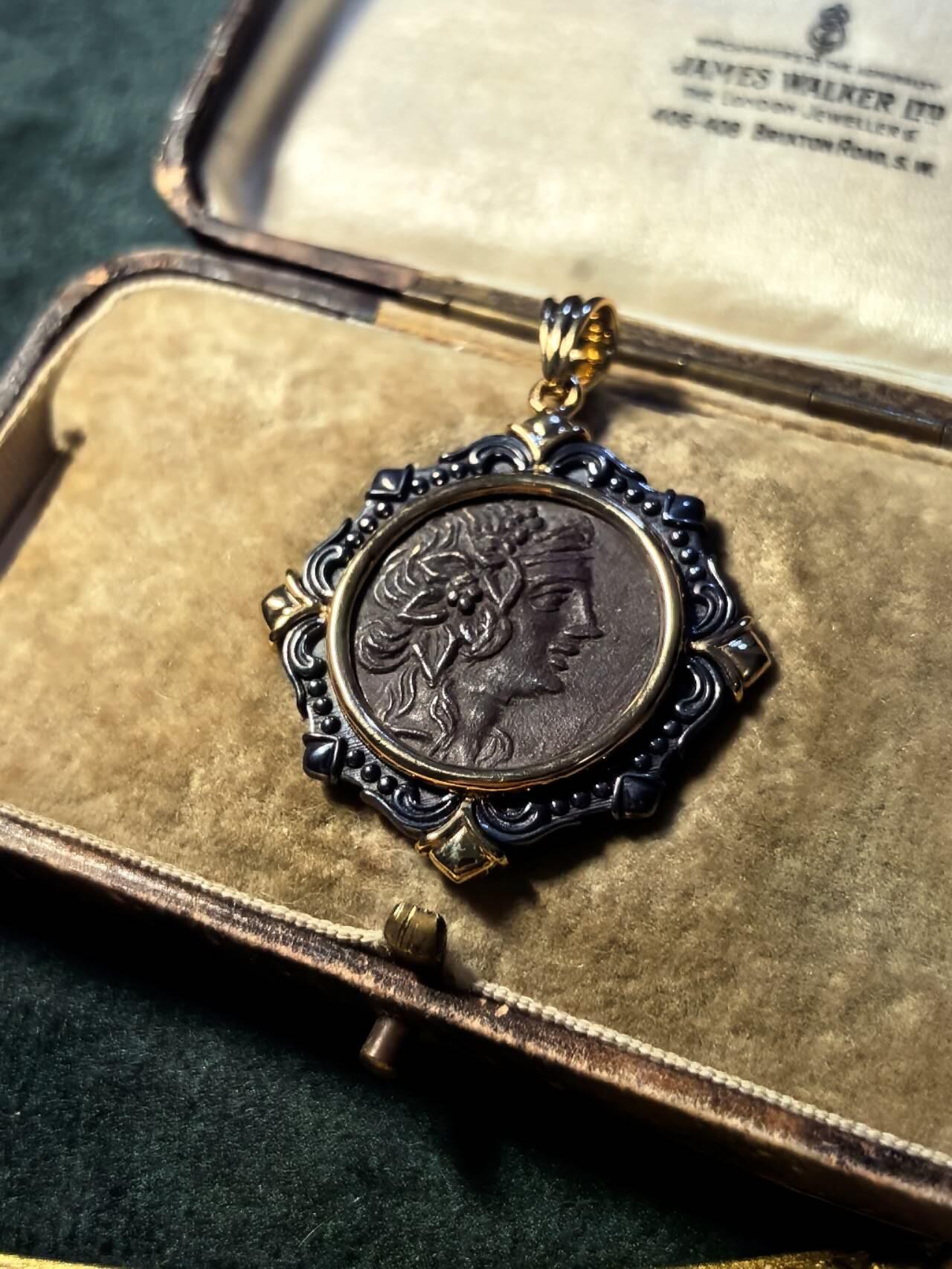 古希腊酒神古币吊坠