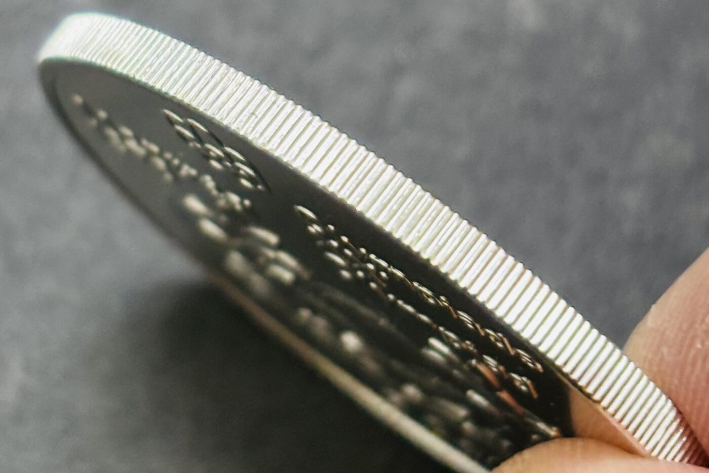 文馨钱币收藏 迎新纳福2026新年第一场（第 287 场）金银老铜币拍卖 原光品相 1974 年加拿大蒙特利亚第 21 届夏季奥林匹克运动会吊环系列赛 5 元纪念大银币，24.3 克 925 高银，品相可评级