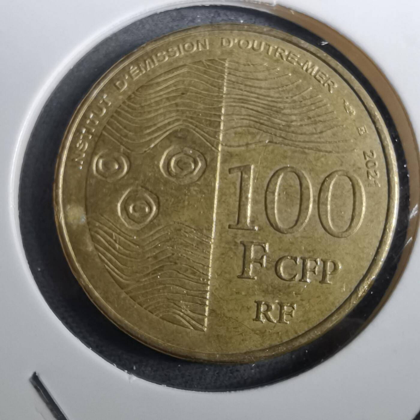 沼泽如烟--第950场 法属波利尼西亚2021年100法郎