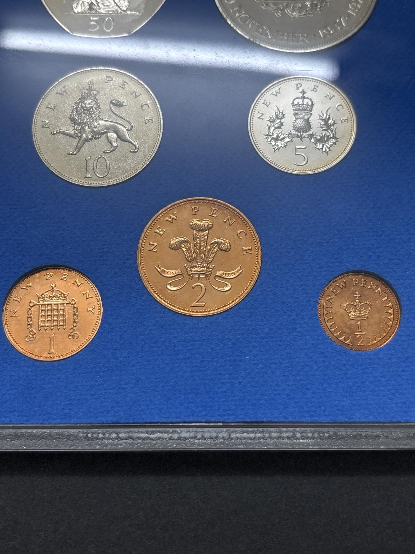 文馨钱币收藏 迎新纳福2026新年第一场（第 287 场）金银老铜币拍卖 原封原盒全新  1972 年英国精制币带铜章一套