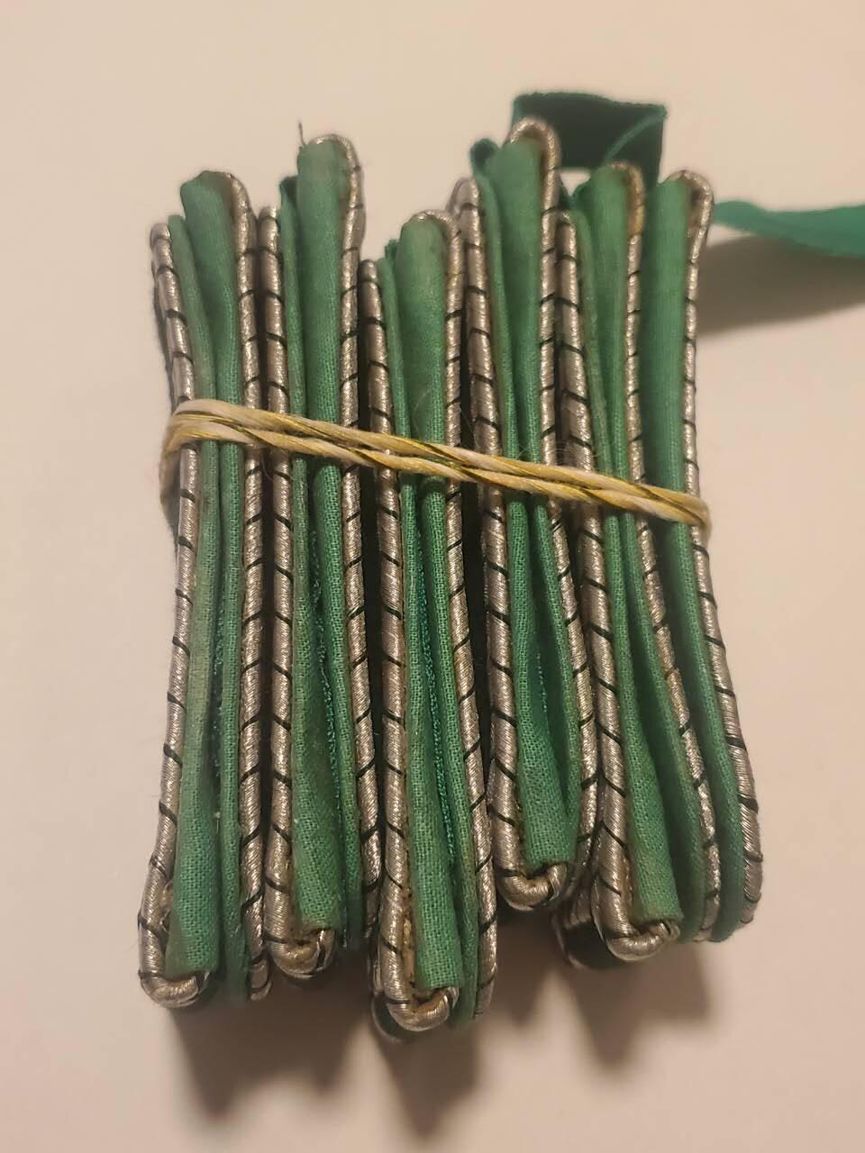 韵星假日拍卖第三十五期 -- Rimey Holidays Auction 34 民主德国通讯列兵肩章一捆3对 原包装 