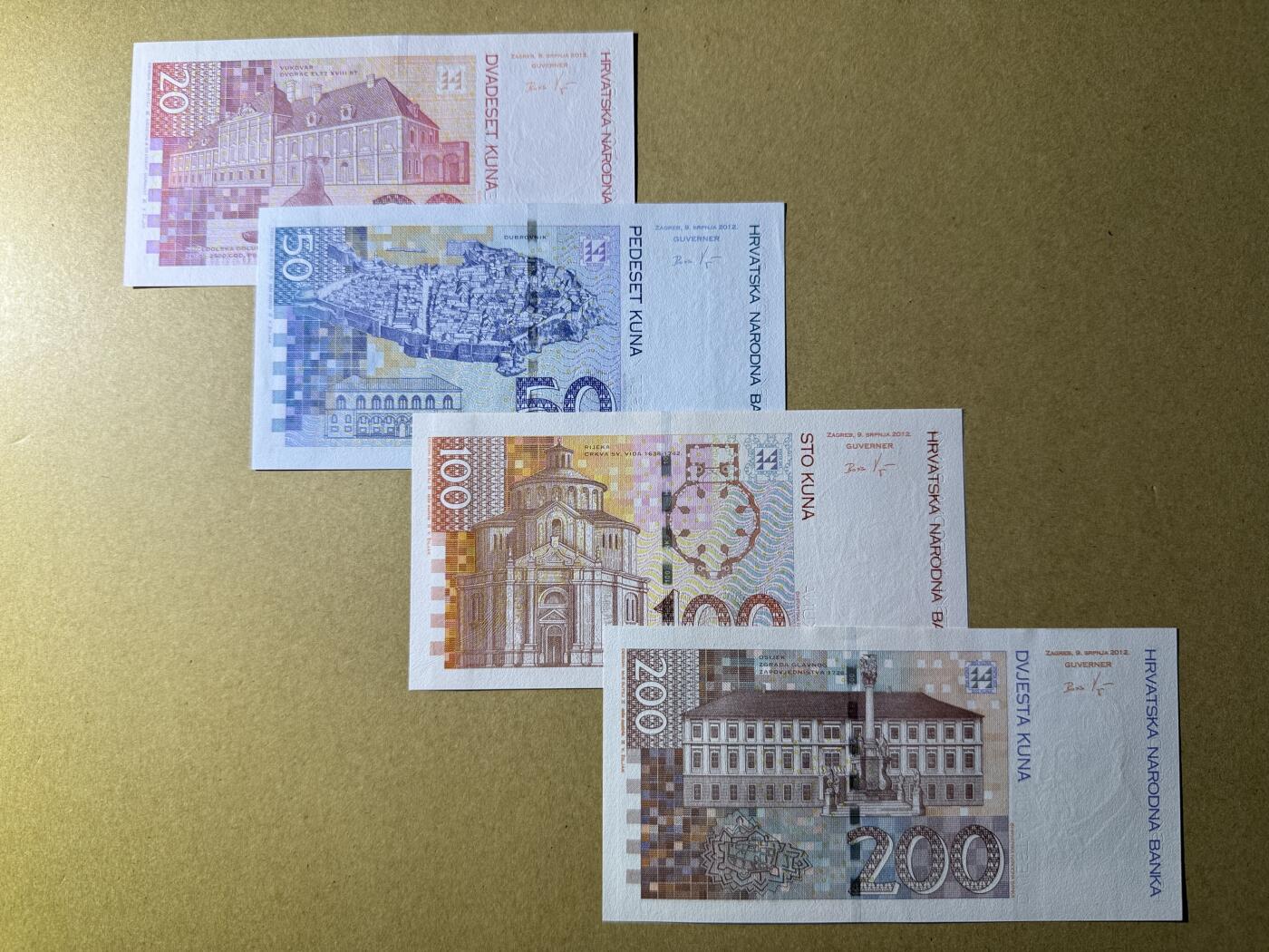 《艾美收藏》第227期-1.3周六外币黄金场-马年首拍 克罗地亚20-200库纳4张 UNC 2012年版