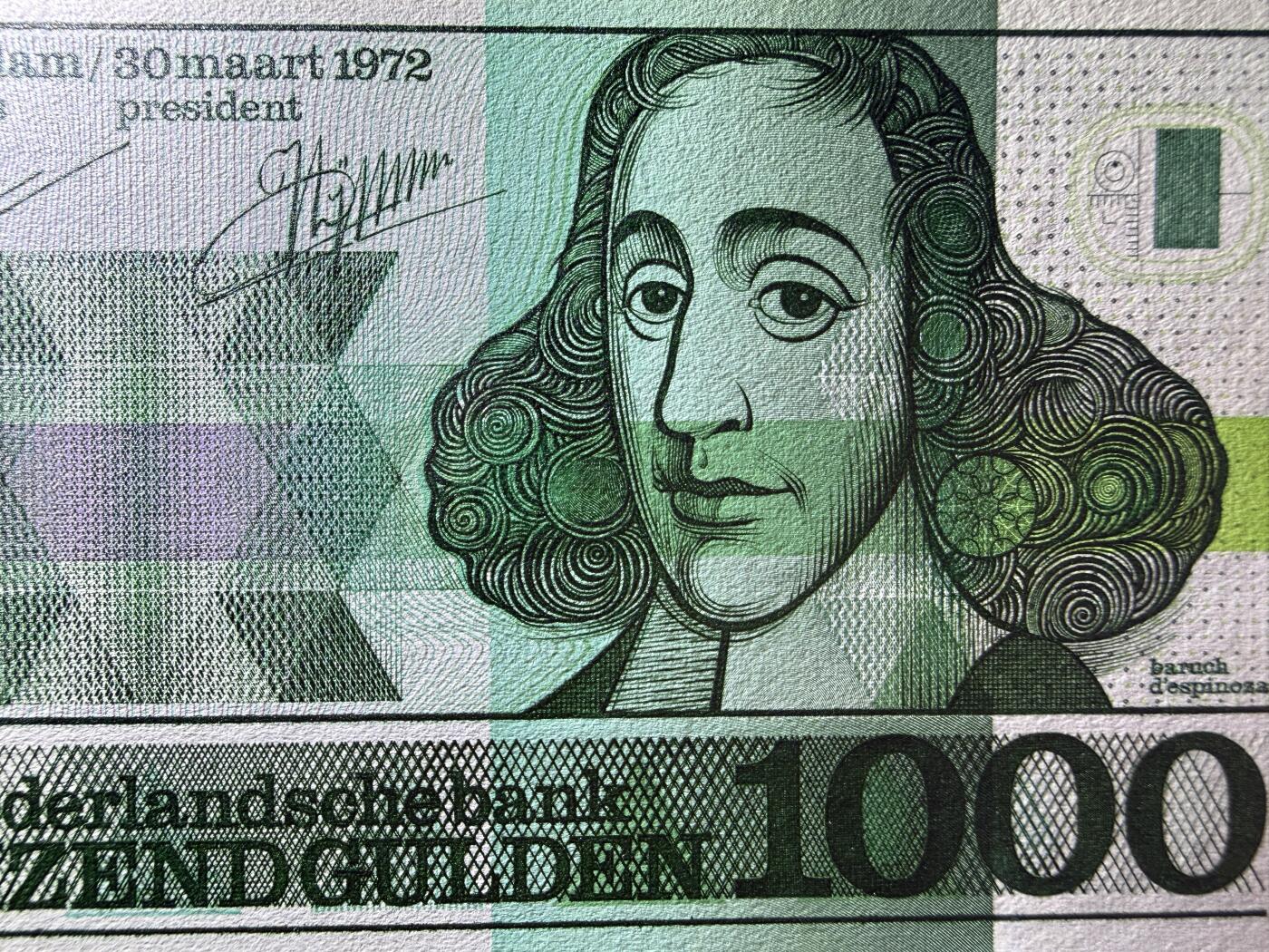 《艾美收藏》第227期-1.3周六外币黄金场-马年首拍 荷兰1000盾 AU 人像版斯宾诺莎 中间有道不明显的暗折(肉眼几乎不可见) 无4 汇率近4000元