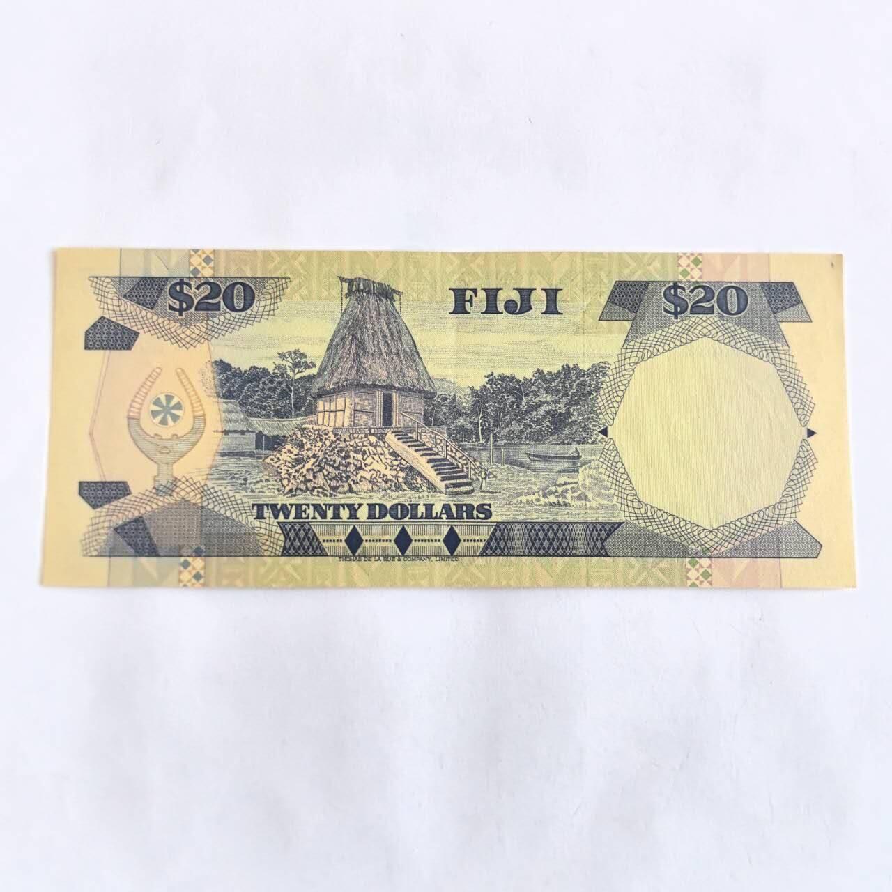 各国外币第106期 无佣金 斐济20元尾79（签名2）9品