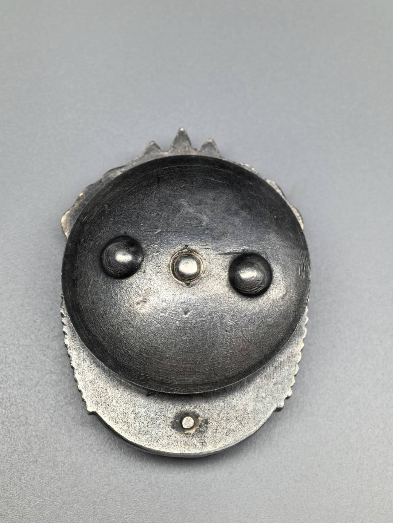 小驴勋章奖章收藏1月2日周五晚六点拍卖（珍爱和平，收藏战争，铭记历史，勿忘国耻，忠党爱国。有偿代拍，送拍规则在简介最后，参拍须阅读规则后再参拍，关系到运费包装发货时效真假辨别等关键信息，拍卖时不再发原图，看大图店主微信码在拍卖店铺介绍里） 苏联荣誉勋章转盘版28294号银质珐琅，稀少