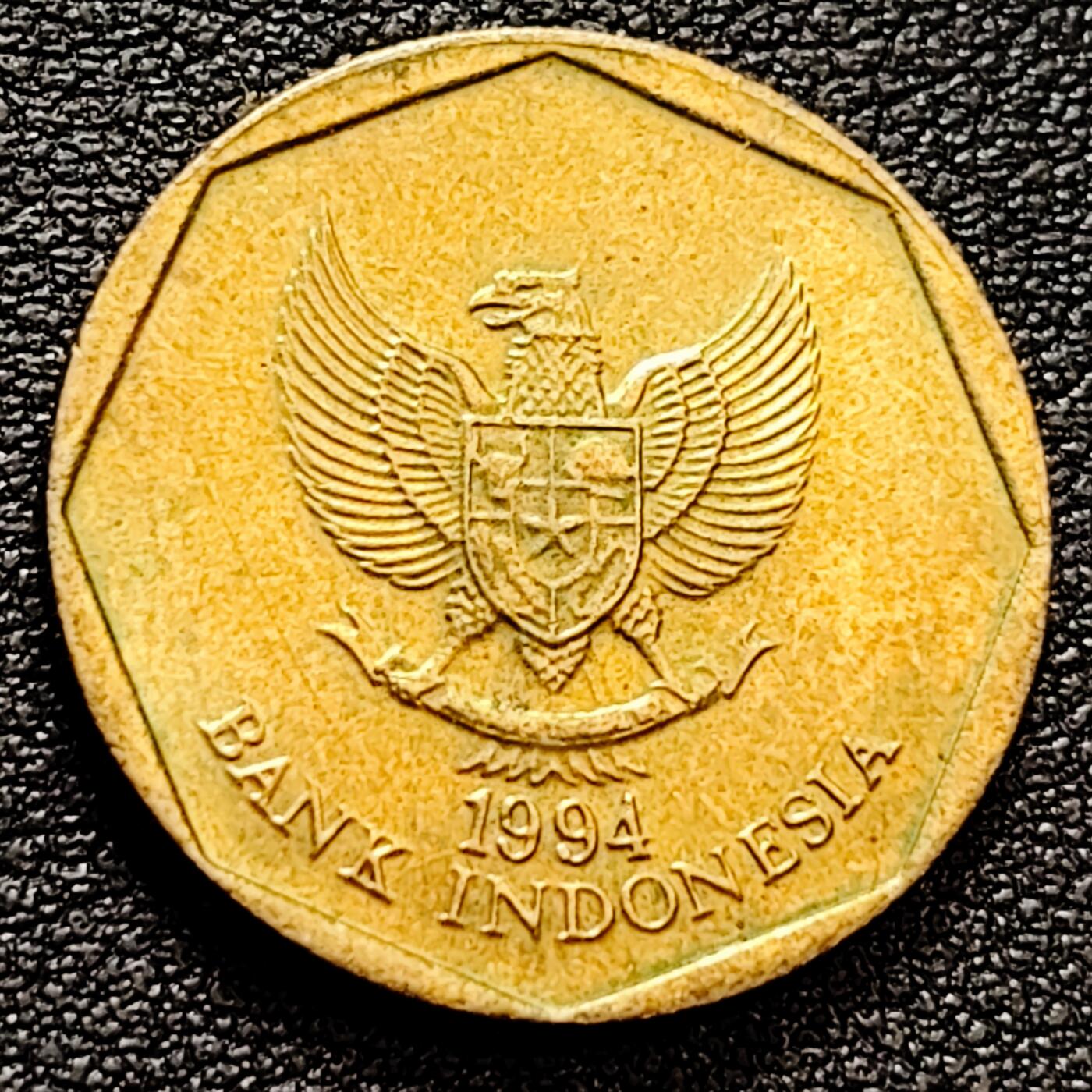 泉币菌-第160场-新年第三场 精品福利场 牛耕 印度尼西亚100卢比黄铜硬币 22毫米 铜钱纪念币