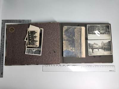 小驴勋章奖章收藏1月2日周五晚六点拍卖（珍爱和平，收藏战争，铭记历史，勿忘国耻，忠党爱国。有偿代拍，送拍规则在简介最后，参拍须阅读规则后再参拍，关系到运费包装发货时效真假辨别等关键信息，拍卖时不再发原图，看大图店主微信码在拍卖店铺介绍里） - 得三军旅相册一本