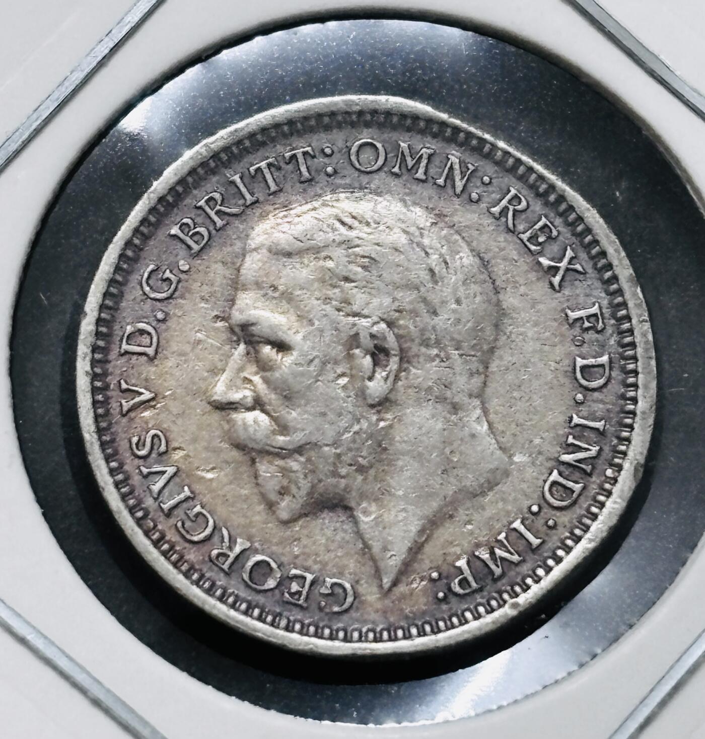 文馨钱币收藏 迎新纳福2026新年第一场（第 287 场）金银老铜币拍卖 极美品 1934-35 年英国乔治五世 3 便士银币 2 枚，1.41 克 500 银