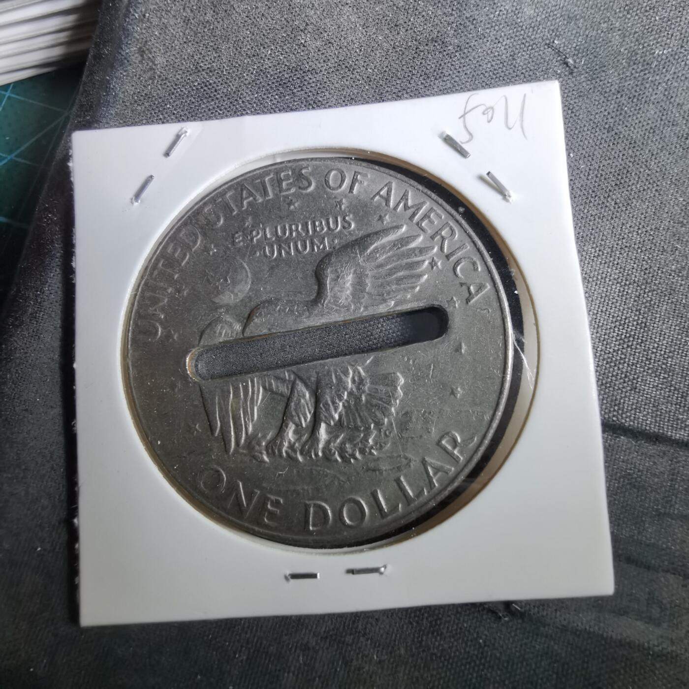 沼泽如烟--第950场 美国1978年一元中间有长条缝不知道干啥的