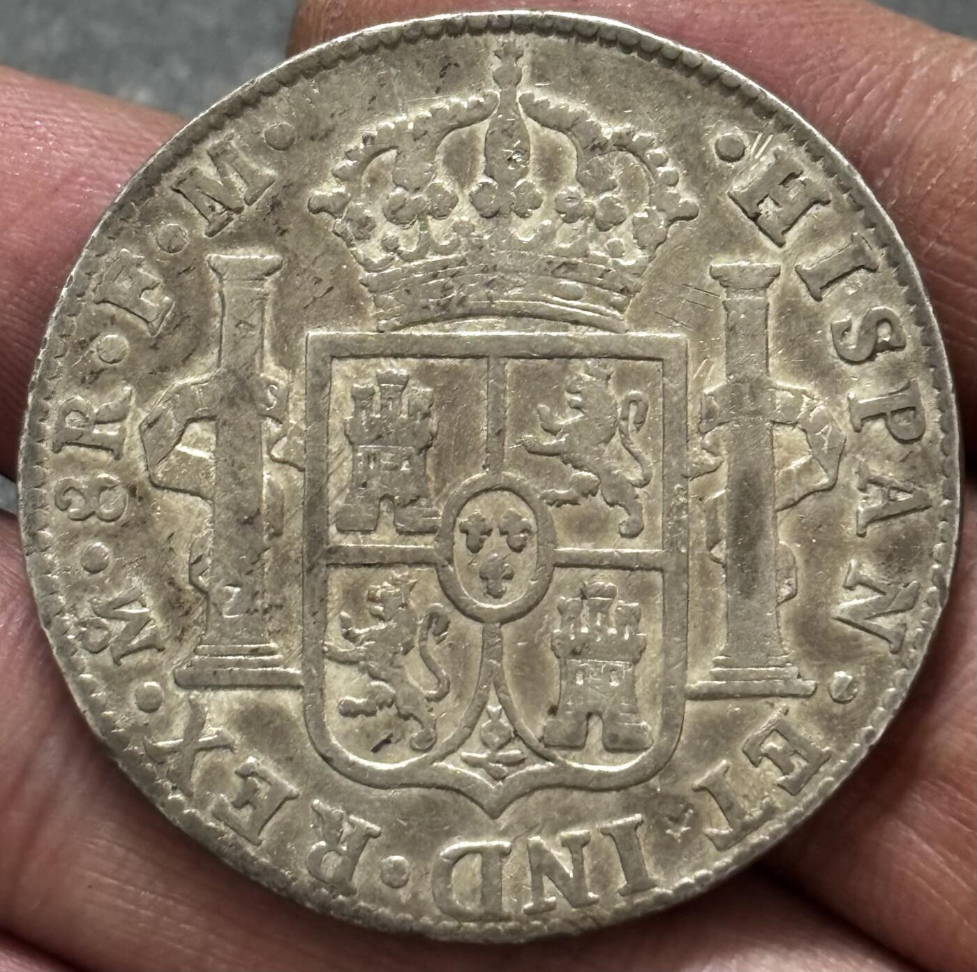 文馨钱币收藏 迎新纳福2026新年第一场（第 287 场）金银老铜币拍卖 少见美品 1789 年西班牙卡洛斯三世双柱大银币，流通美品带一点点小戳，也是当时货币流通历史见证之一