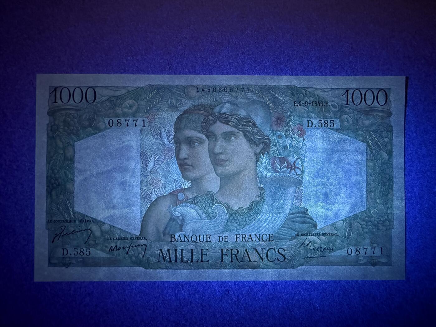 《艾美收藏》第227期-1.3周六外币黄金场-马年首拍 法国1000法郎 UNC 1949年老版本