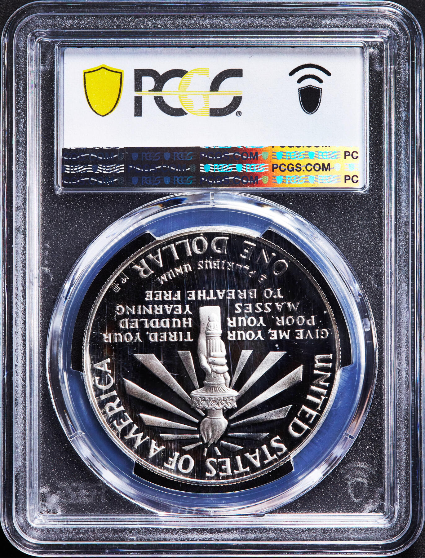 【俄甄集藏】2026年(046)01-07 星期三 晚 19:30 全场包邮 美国1986年S版自由女神1美元精制大银币，PCGS PR69DC，重26.73克，90%银