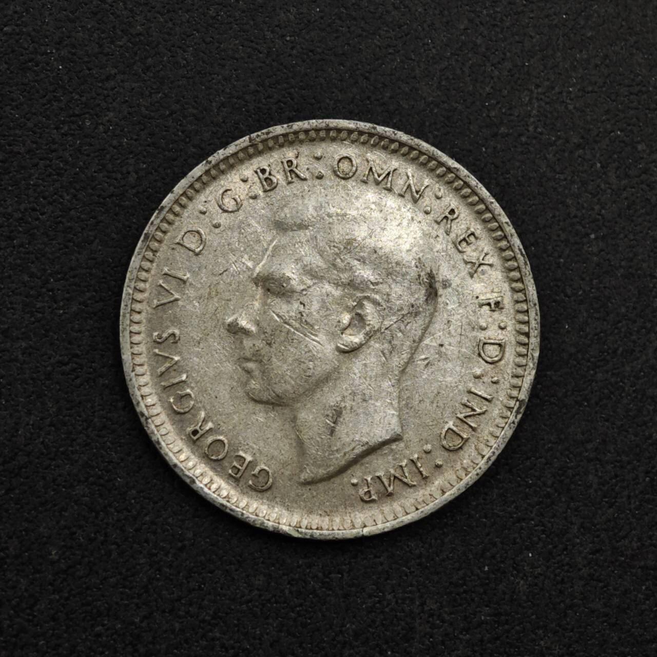 【淘币小摊】限时拍第八百三十九拍  散币银币场  满百包邮可预留两周  周一统一发货  澳大利亚1944年乔治六世3便士银币参考银价21