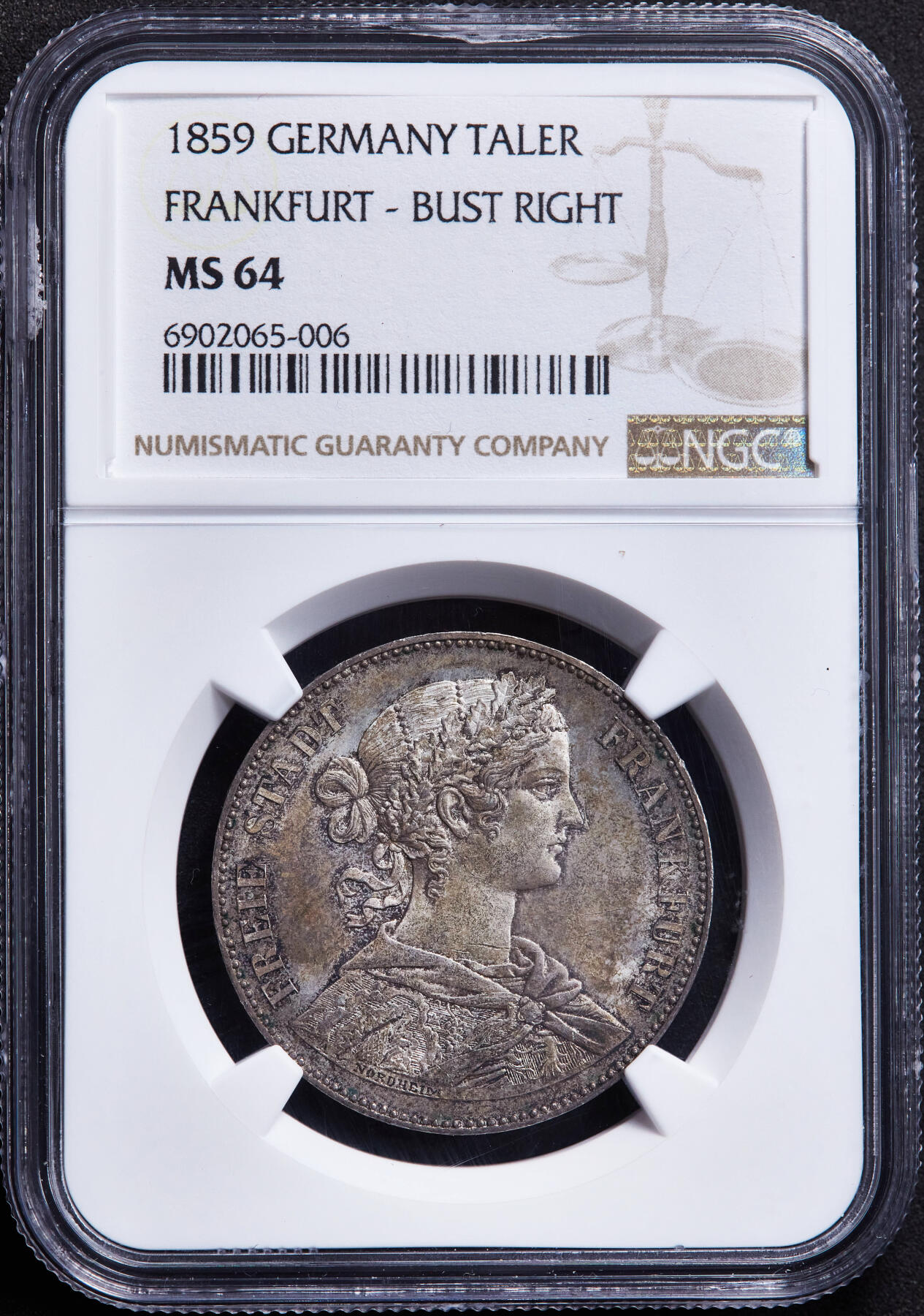 【俄甄集藏】2026年(046)01-07 星期三 晚 19:30 全场包邮 德国法兰克福1859年少女1泰勒银币，NGC MS64，经典品种，黄油彩老包浆，原光品相