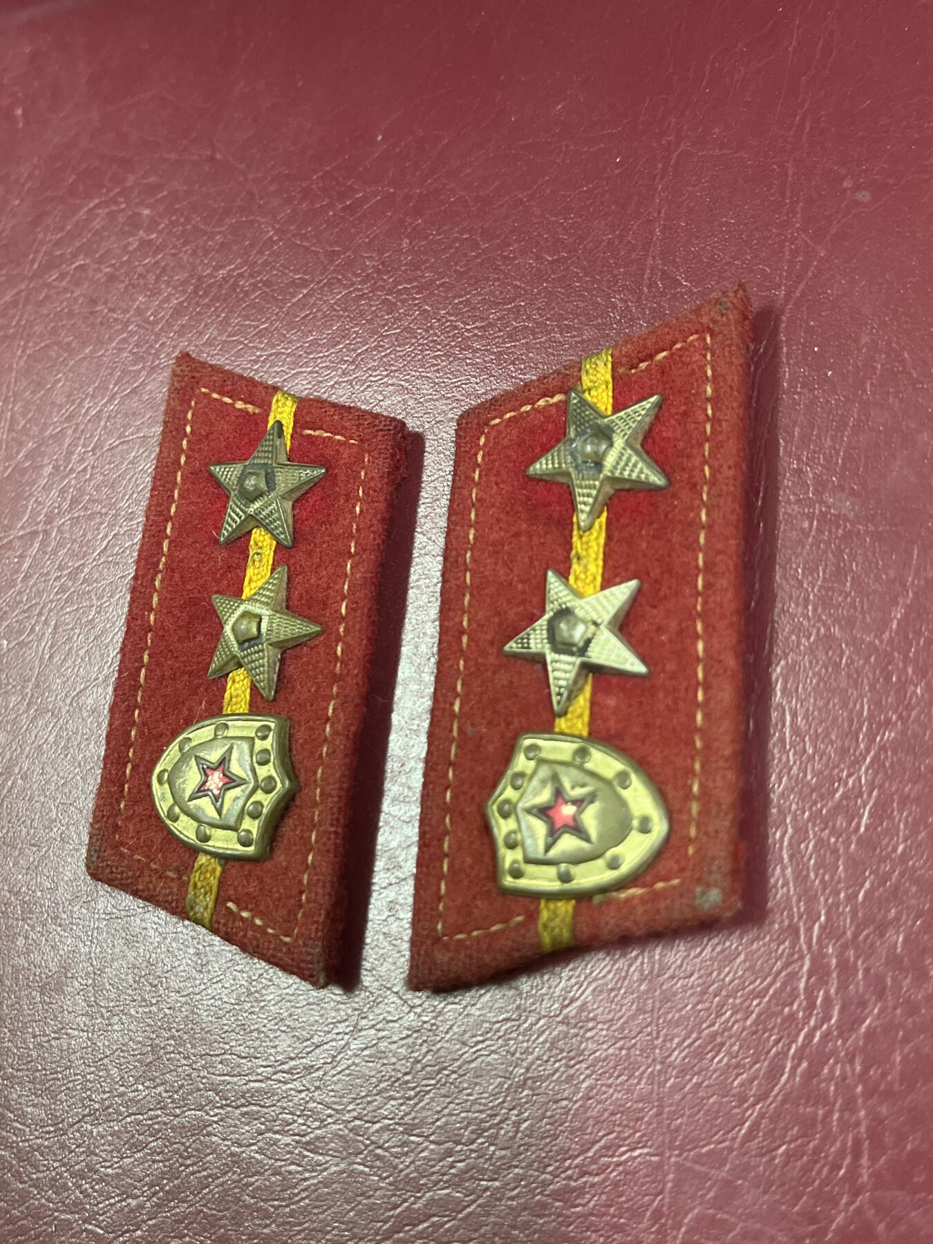 五十年代社会主义国家仿苏联徽章专场拍卖 五十年代苏联公安部队中士徽章