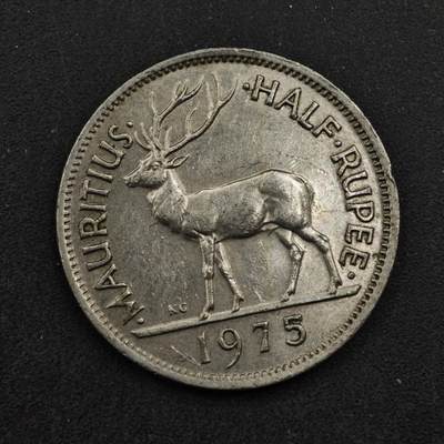 【淘币小摊】限时拍第八百三十九拍  散币银币场  满百包邮可预留两周  周一统一发货  - 毛里求斯1975年半卢比镍币