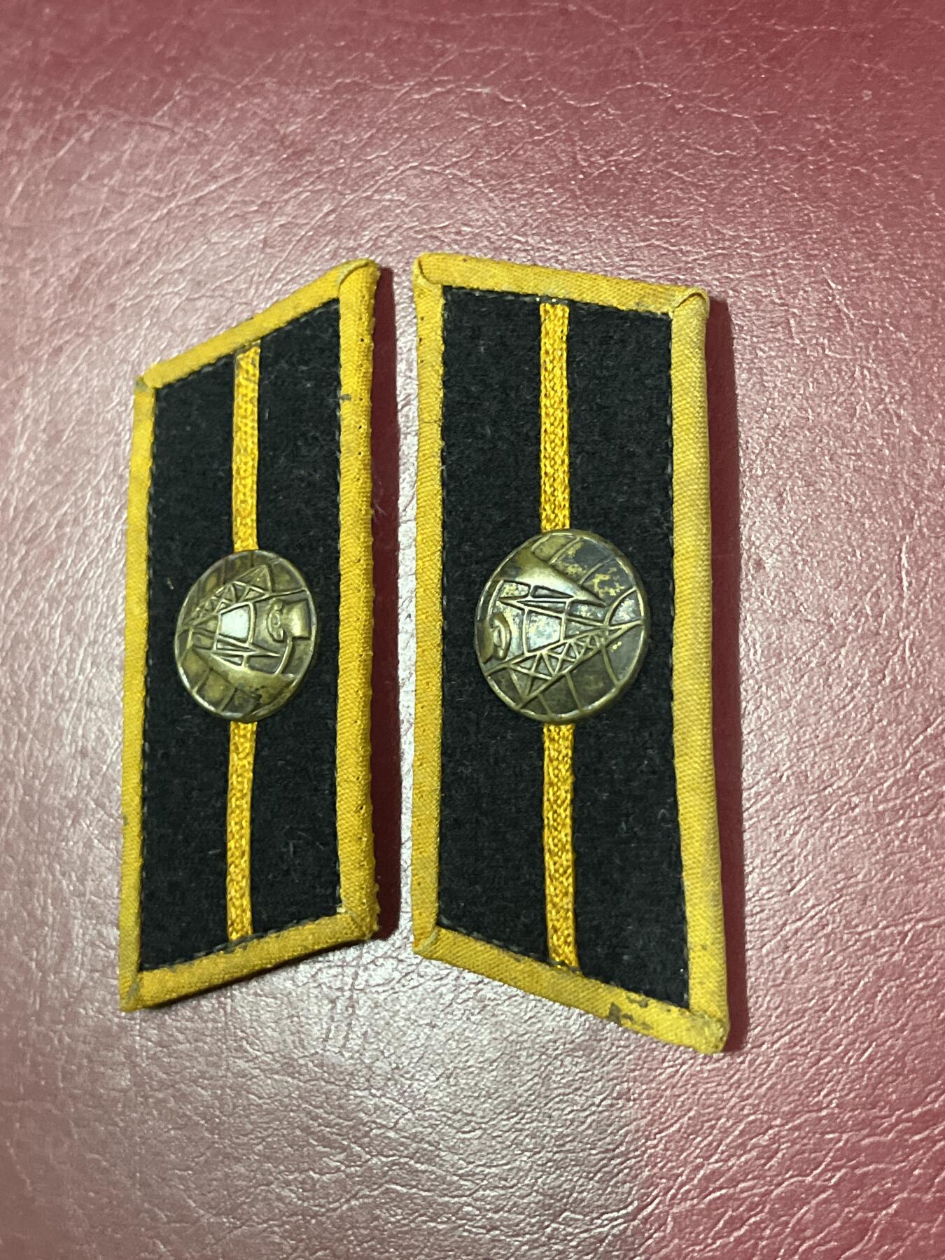 五十年代社会主义国家仿苏联徽章专场拍卖 五十年代苏联海军通信兵学生徽章