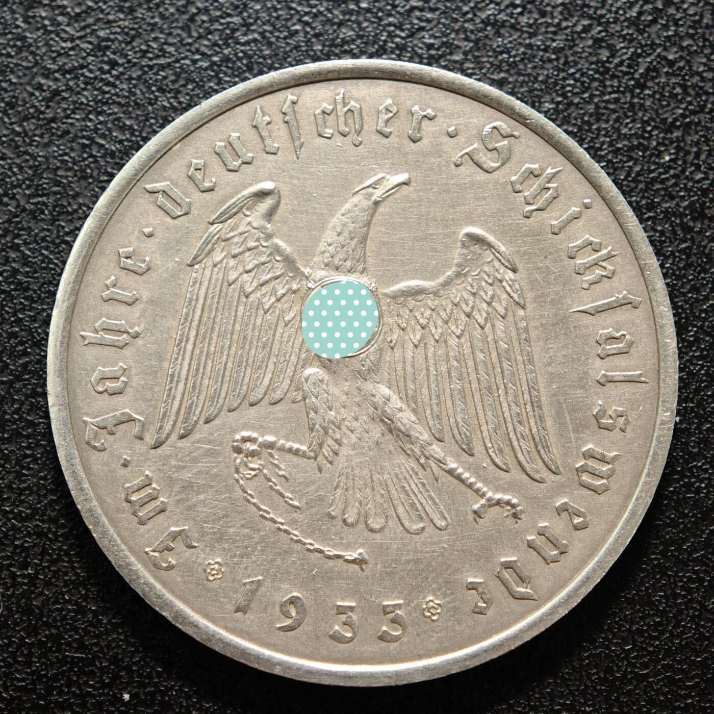 【德藏】世界币章拍卖第160期 1933年 德国德国民族社会主义工人党党首锁链鹰银章 原盒 直径约：36.1mm；重约：21.7g（原图请联系客服）