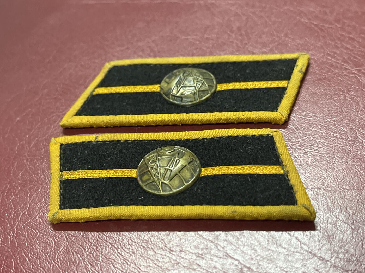 五十年代社会主义国家仿苏联徽章专场拍卖 五十年代苏联海军通信兵学生徽章