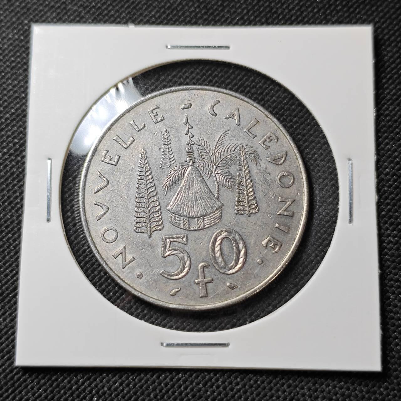 KK钱币收藏小铺  第385期  2月预留时间 周末发货  法属新喀里多尼亚50法郎