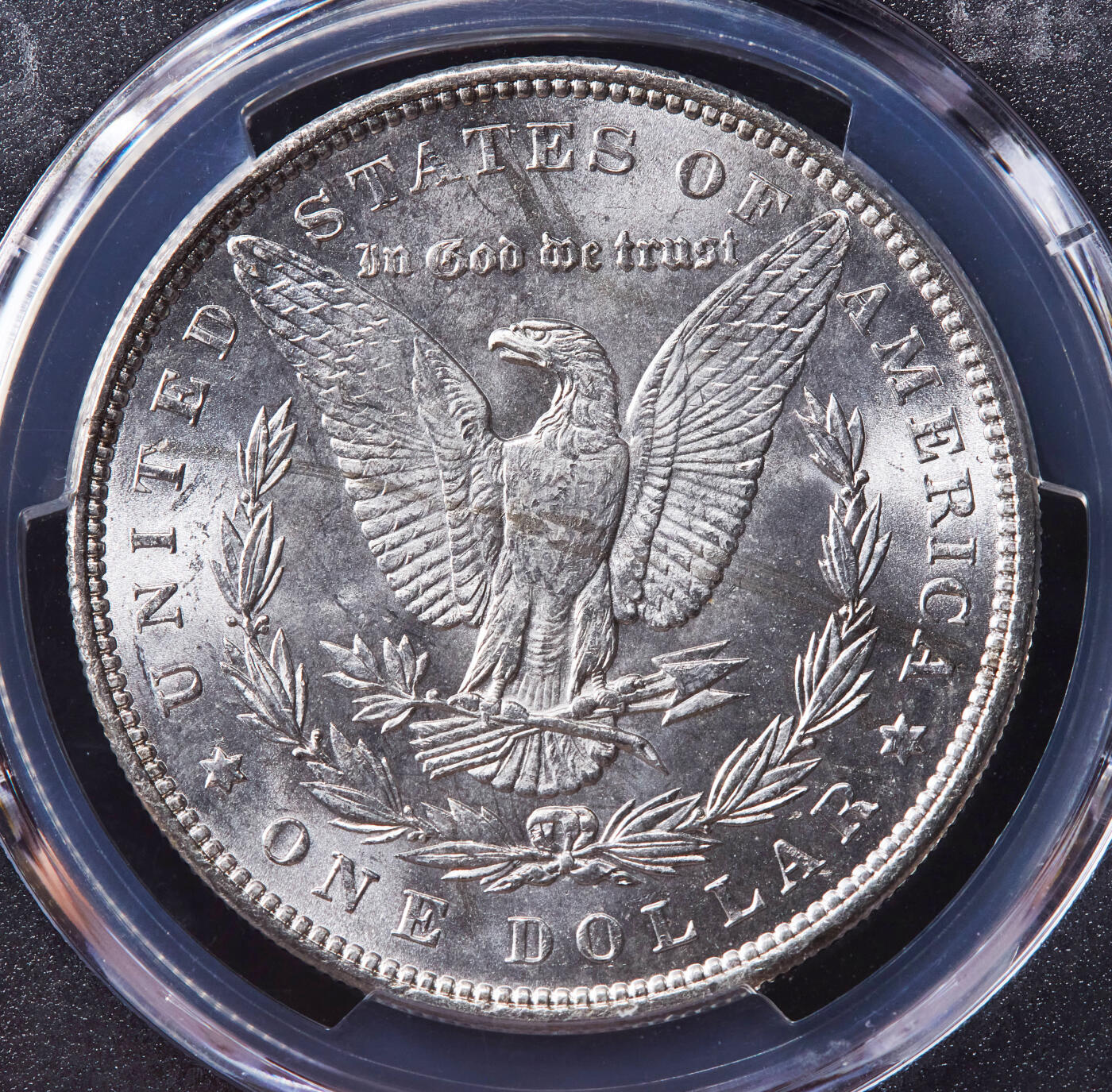 【俄甄集藏】2026年(046)01-07 星期三 晚 19:30 全场包邮 美国1887年摩根1美元大银币，PCGS MS64，车轮转光，底板凝霜