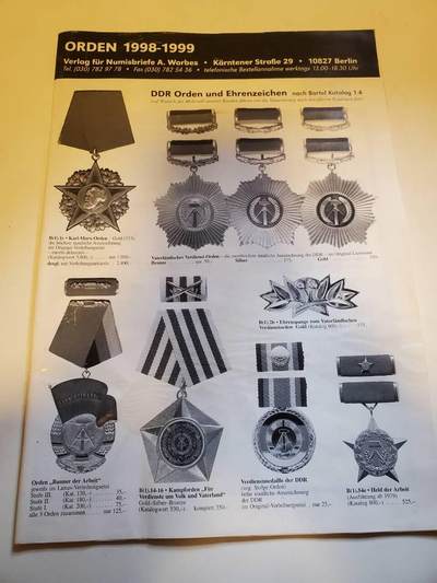 韵星假日拍卖第三十五期 -- Rimey Holidays Auction 34 - 苏德勋奖章 铜版纸印刷 记录了从帝德到nazi到东西德的热门常见奖章证章勋章和苏联勋奖章 图片非常多 入门必备