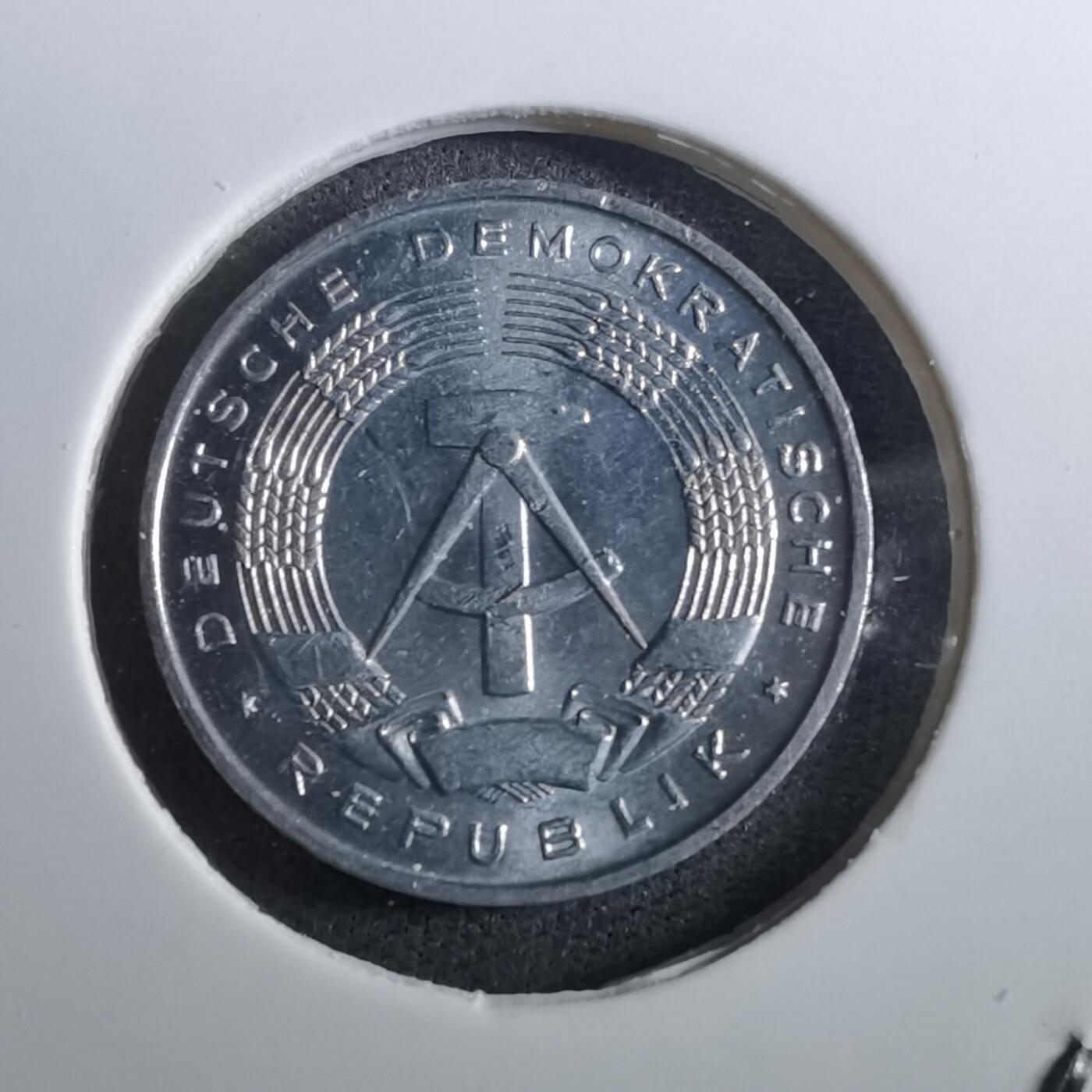 沼泽如烟--第950场 东德1968年1芬尼